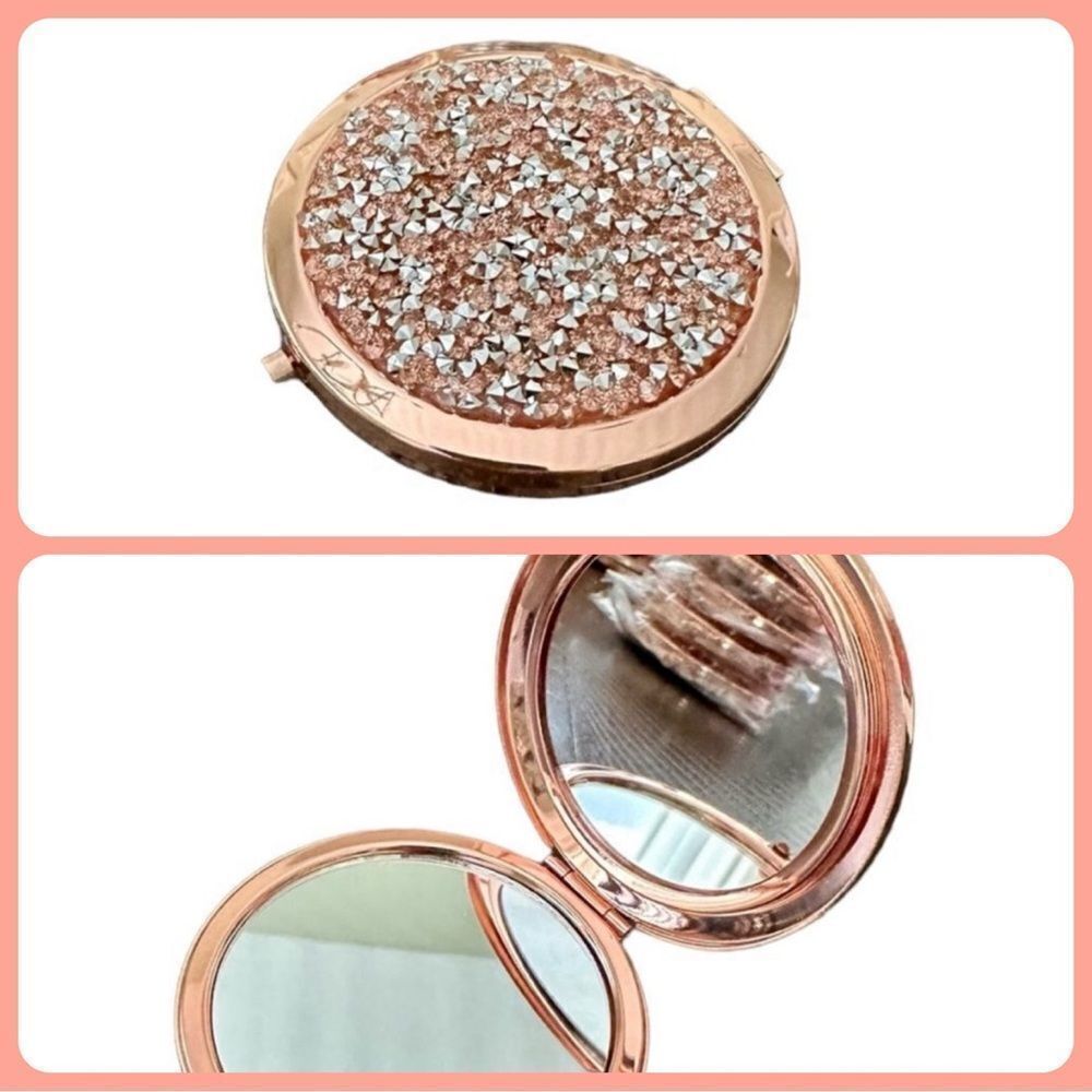 ‎GLAMOROUS GLITTERING COMPACT